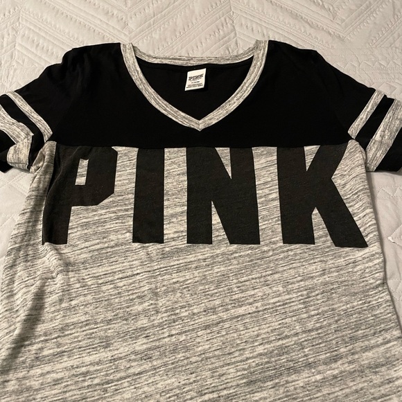 Victoria's Secret Black and Gray V-Neck Tee - Picture 2 of 7
